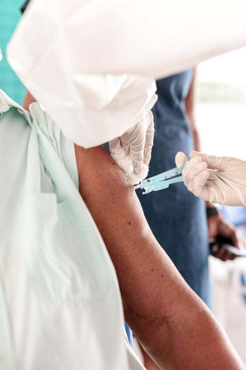 Cabo inicia vacinação contra Covid-19 nos profissionais de saúde da atenção básica