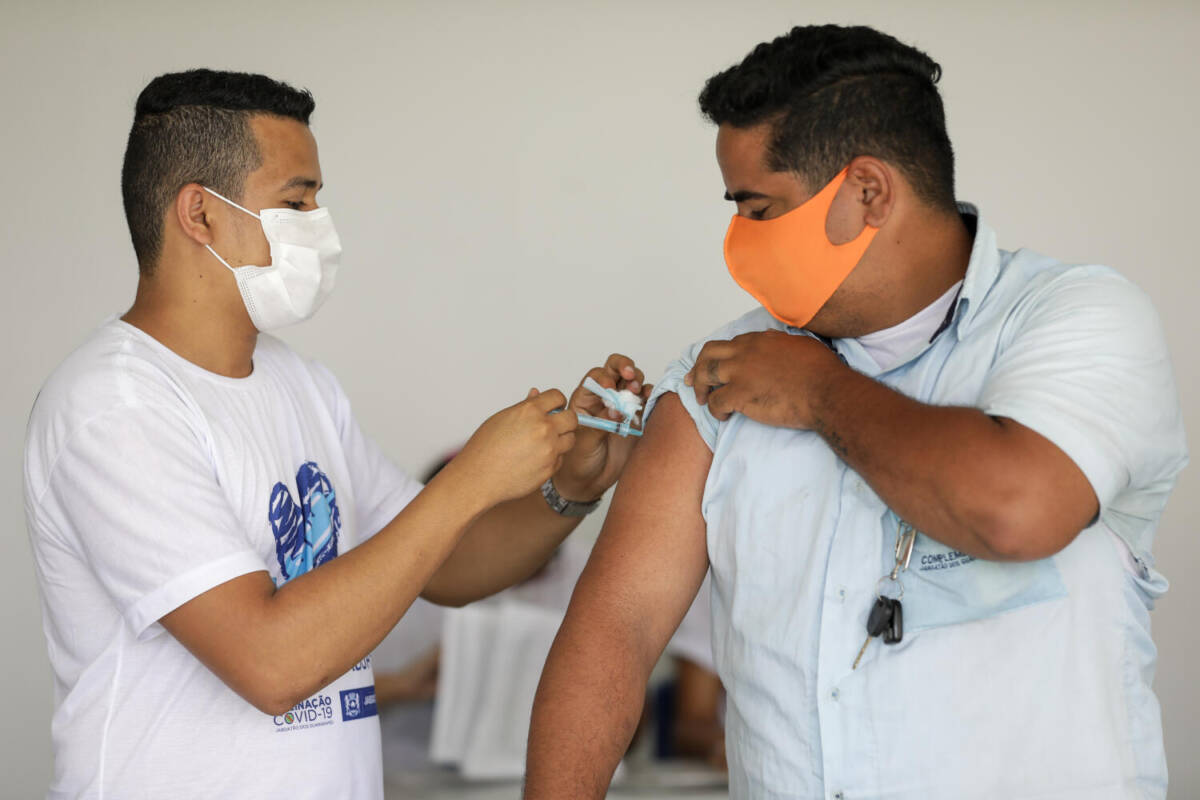Jaboatão inicia vacinação de público com 55 anos ou mais contra Covid-19