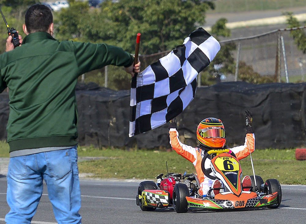 Guilherme Moleiro é vice-campeão da rodada dupla da Copa São Paulo Light de Kart