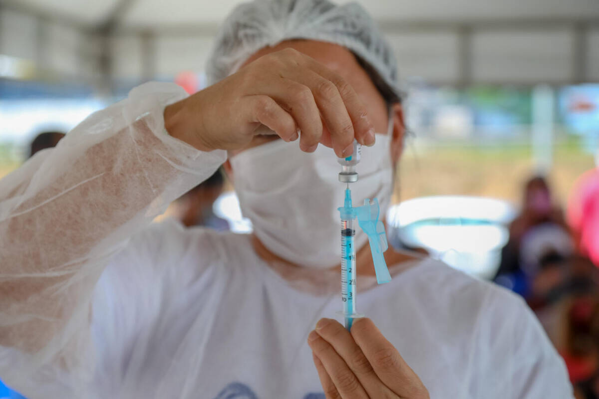 Jaboatão inicia vacinação de pessoas a partir dos 27 anos contra a Covid-19