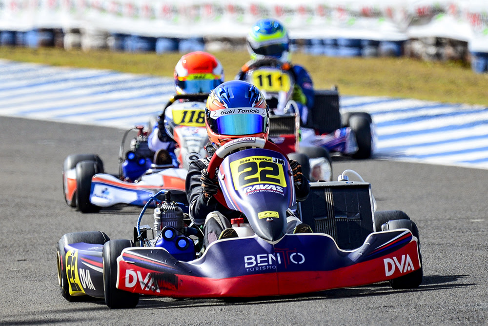Guki Toniolo faz corrida de recuperação na prova decisiva da Copa Brasil de Kart