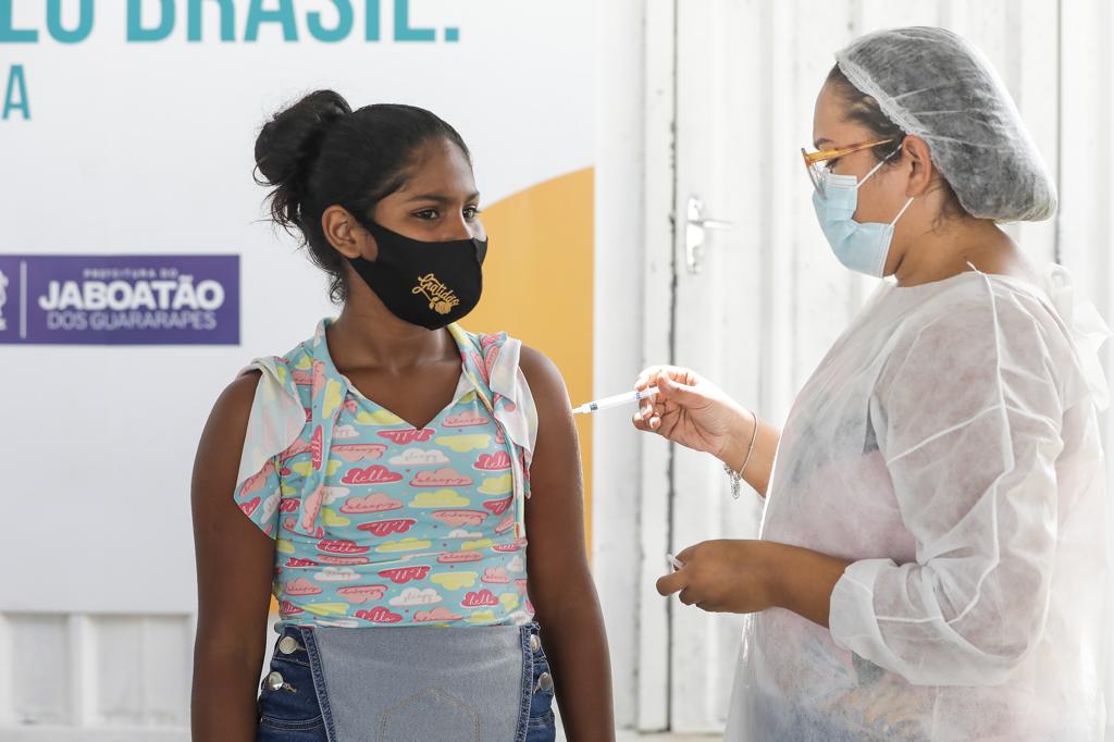 Jaboatão intensifica combate à gripe e cria pontos descentralizados de vacinação