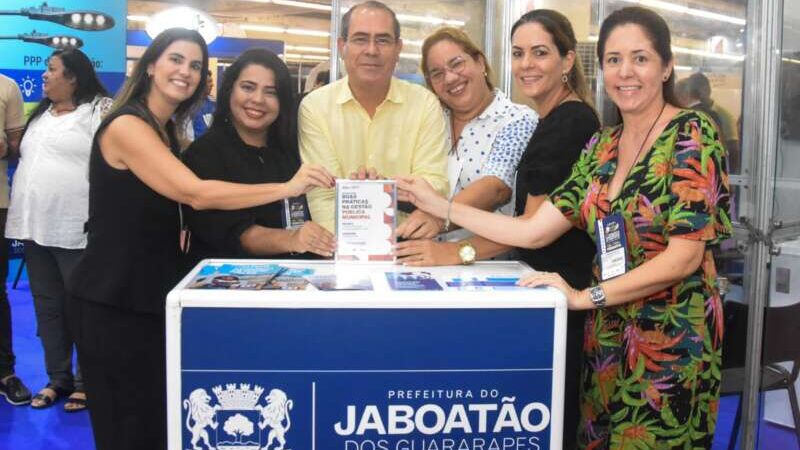 Projeto Família Acolhedora do Jaboatão é destaque no Congresso da AMUPE