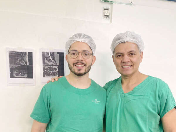 Petrolina realiza cirurgia MIS TLIF, um marco na neurocirurgia avançada